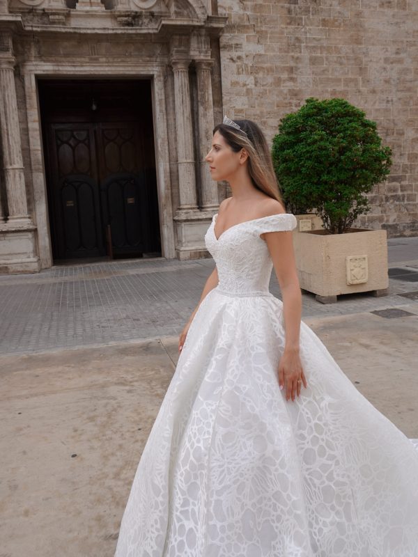 Vestidos de novia elegantes y personalizados para bodas